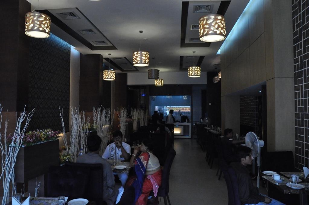 古瓦哈提 Silk Route酒店 外观 照片